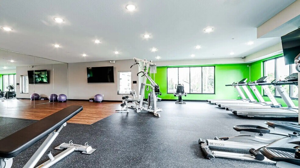 More Photos Of 1081 SW Fourth St, Forest Lake Apartments For Lease