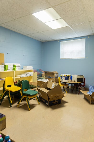 More Photos Of 381 H St, Hampton Religious Facility For Sale