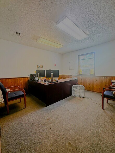 More Photos Of 8523 US 271S Hwy, Powderly Light Distribution For Sale