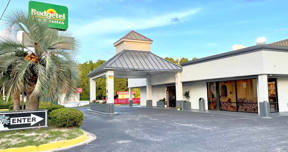 Primary Photo Of 1145 Sniders Hwy, Walterboro Hotel For Sale
