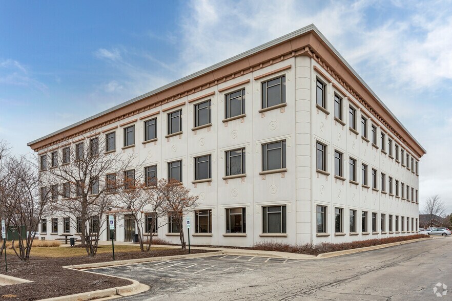 More Photos Of 2401 Ravine Way, Glenview Office For Lease