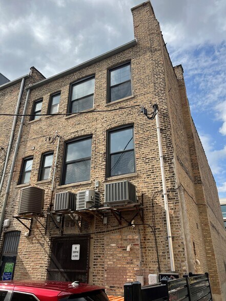 More Photos Of 1259 N milwaukee Ave, Chicago General Retail For Sale