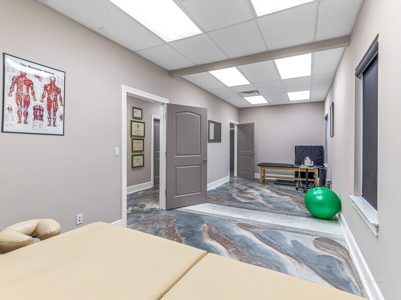 More Photos Of 456 Park Grove Dr, Katy Medical For Lease