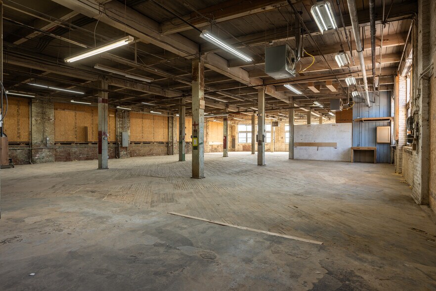 More Photos Of 4530 Germantown Ave, Philadelphia Warehouse For Lease