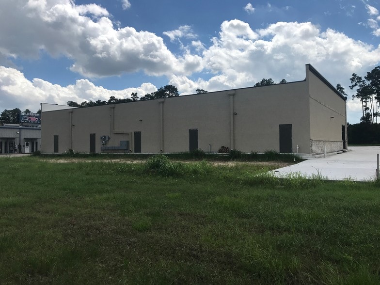 More Photos Of 1395 Northpark Dr, Kingwood Freestanding For Lease