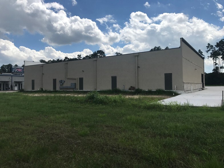 More Photos Of 1395 Northpark Dr, Kingwood Freestanding For Lease