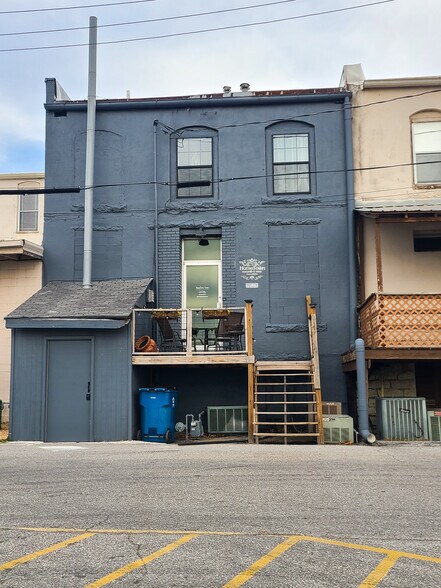 More Photos Of 109 Main St SE, Gravette Office For Lease