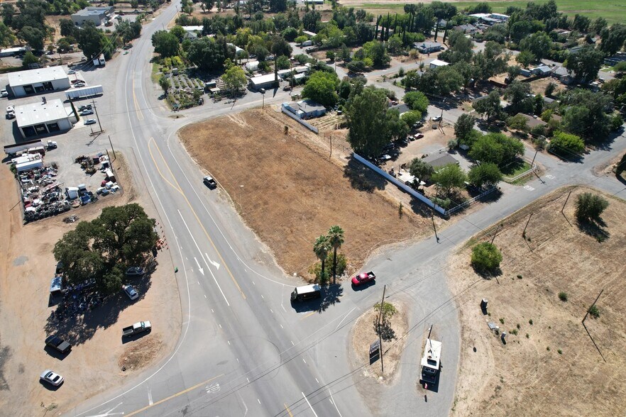 More Photos Of 9927 State Highway 99w, Gerber Land For Sale