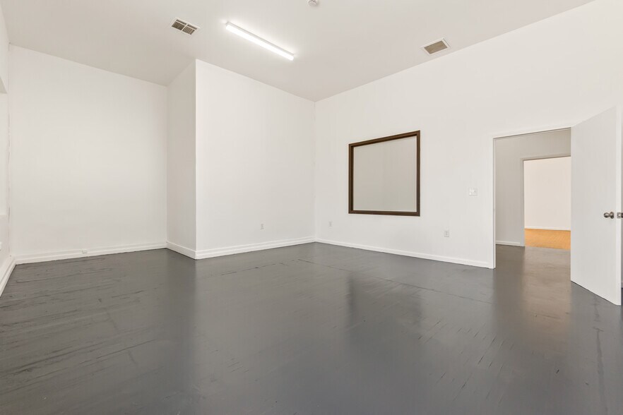 More Photos Of 1101-1125 S La Brea Ave, Inglewood Storefront Retail Office For Lease