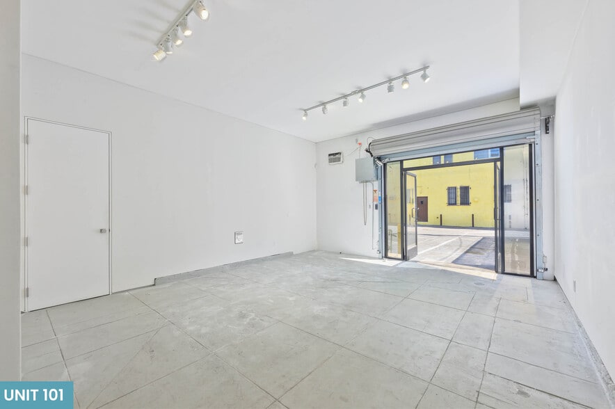 More Photos Of 6918 Melrose Ave, Los Angeles General Retail For Lease