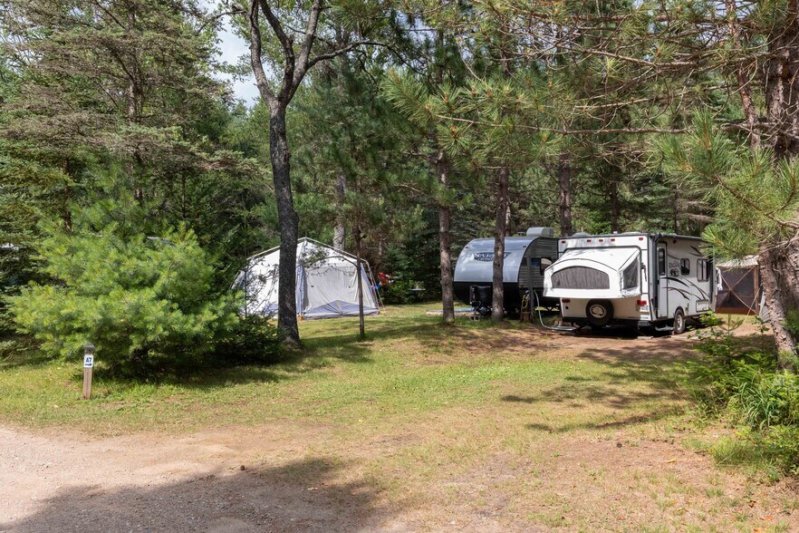 More Photos Of 2883 HWY-60, Dwight Trailer Camper Park For Sale