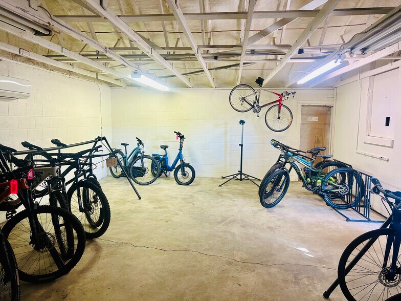 More Photos Of 510 N Green St, Morganton Freestanding For Lease