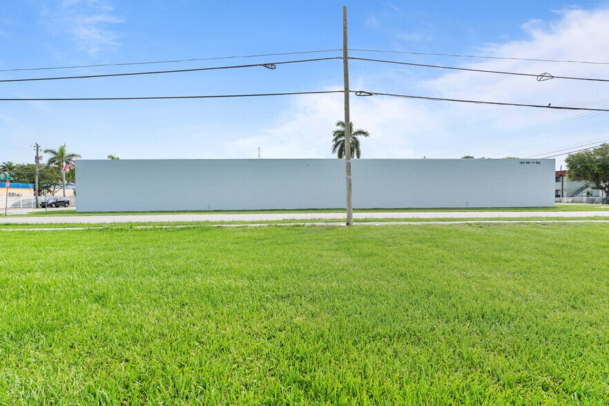 More Photos Of 105 NE 1st Rd, Homestead Industrial For Sale