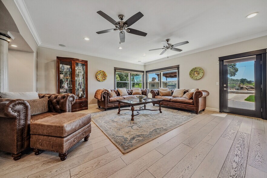 More Photos Of 10786 Shenandoah Rd, Plymouth Winery Vineyard For Sale