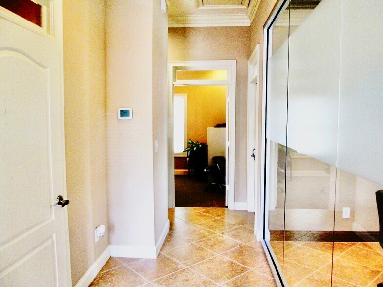 More Photos Of 4485 Tench Rd, Suwanee Office For Sale