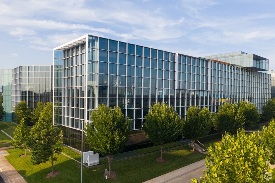 More Photos Of 6200 NW Classen, Oklahoma City Office For Lease