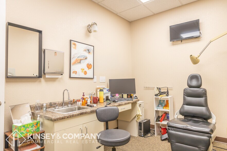 More Photos Of 1955 Dominion Way, Colorado Springs Medical For Sale