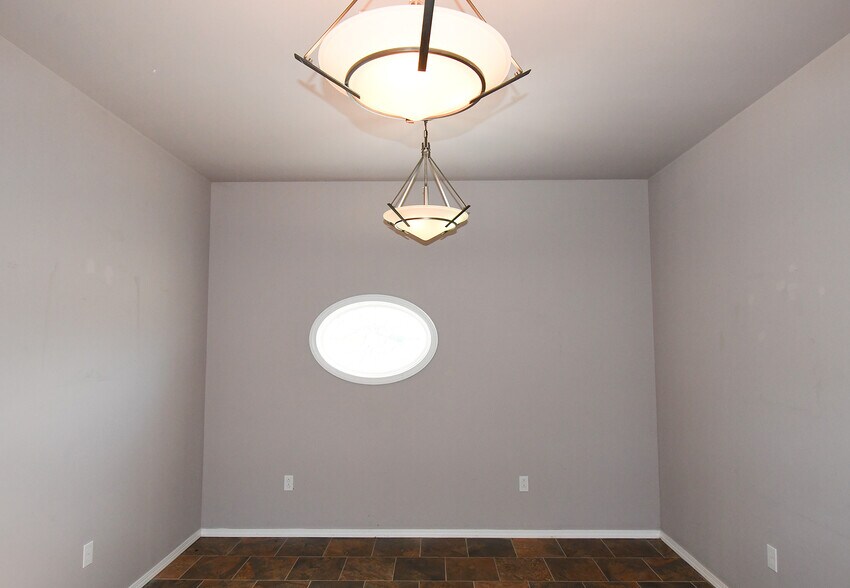 More Photos Of 455 W Ruth Ave, Sallisaw Office For Sale