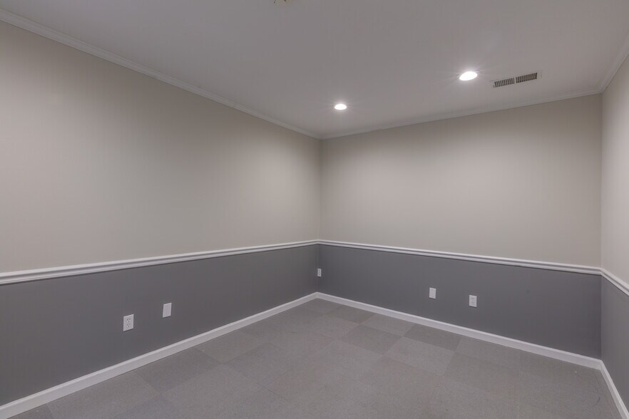 More Photos Of 1438 Battlefield Pky, Fort Oglethorpe Office For Sale