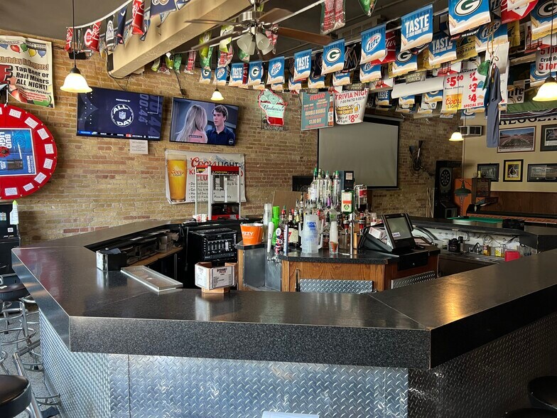 More Photos Of 231-233 N Broadway, Green Bay Storefront Retail Residential For Sale