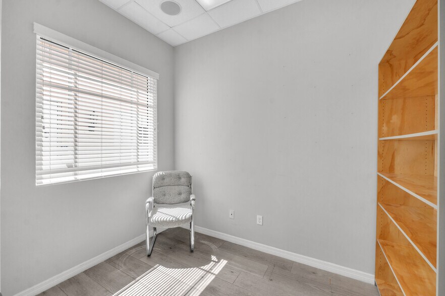 More Photos Of 8882 Royal Palm Blvd, Coral Springs Healthcare For Lease