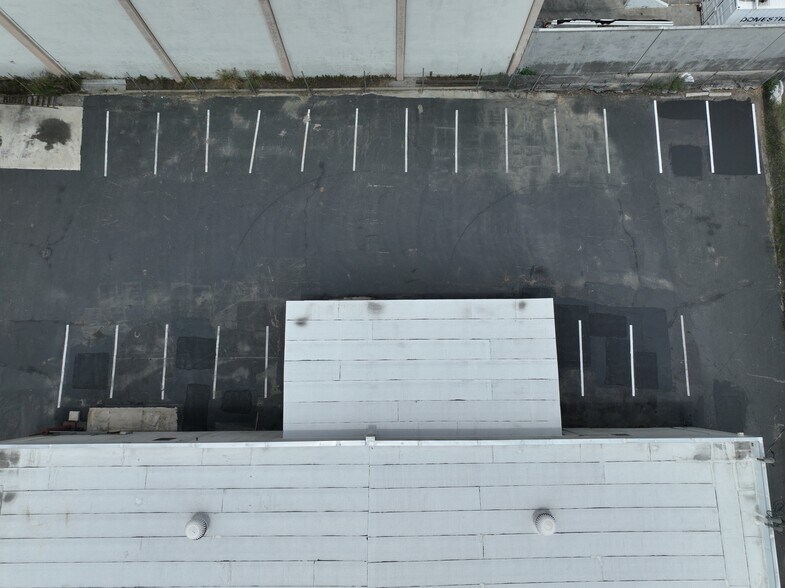 More Photos Of 141 E 157th St, Gardena Warehouse For Lease