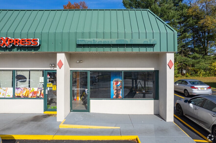 More Photos Of 1000-1012 Cooper St, Deptford Unknown For Lease