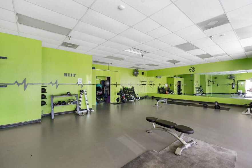 More Photos Of 12155 Palm Dr, Desert Hot Springs Health Club For Lease