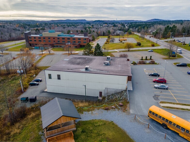 More Photos Of 110 River Valley Dr, Grand Bay-westfield General Retail For Lease