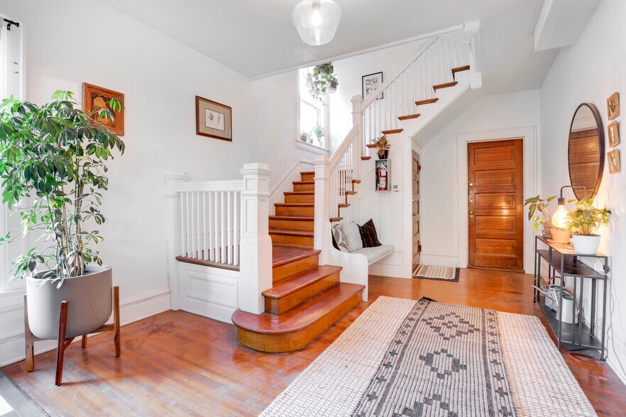 More Photos Of 1568 Vine St, Denver Apartments For Sale