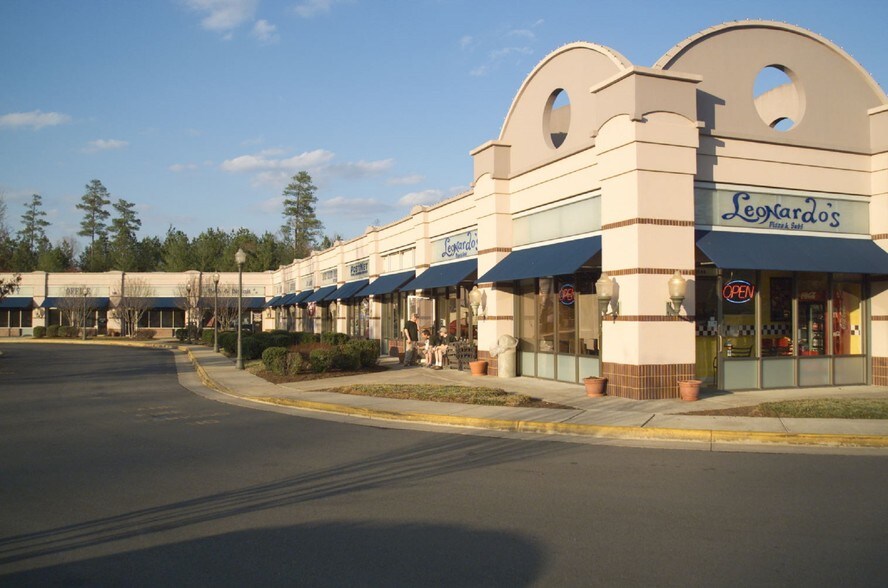 More Photos Of 13530-13570 Waterford Pl, Midlothian Unknown For Lease