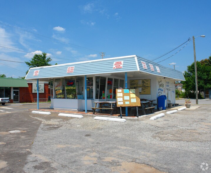 More Photos Of 5168 Stewart St, Milton Fast Food For Sale