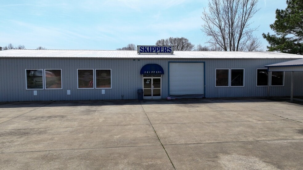More Photos Of 211 Canton Ln, Cadiz Self Storage For Sale