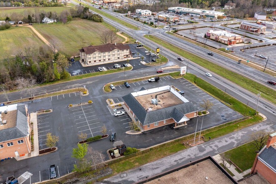 More Photos Of 9405 Chesapeake St, La Plata Medical For Lease