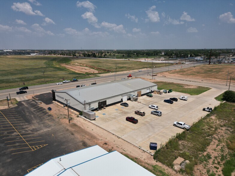 More Photos Of 11703 Indiana Ave, Lubbock Warehouse For Sale