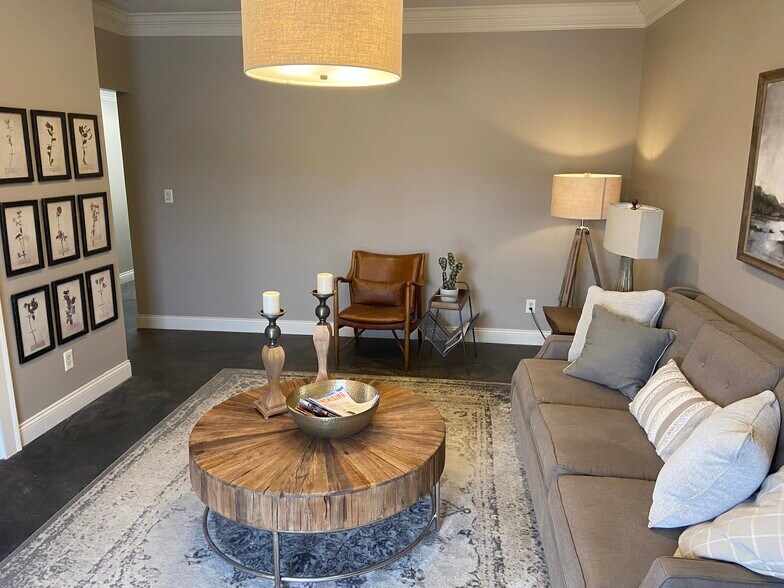 More Photos Of 2626 Kotter Ave, Evansville Warehouse For Sale