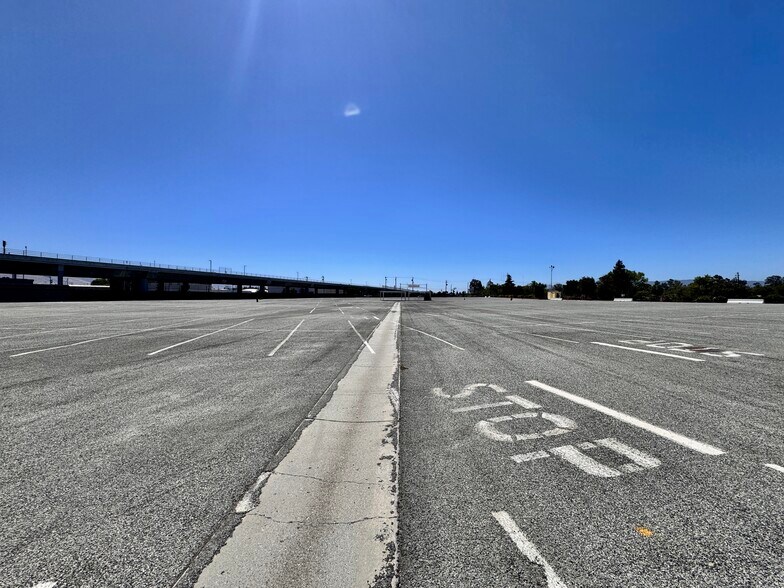 More Photos Of 1411 Mabury RD, San Jose Land For Lease