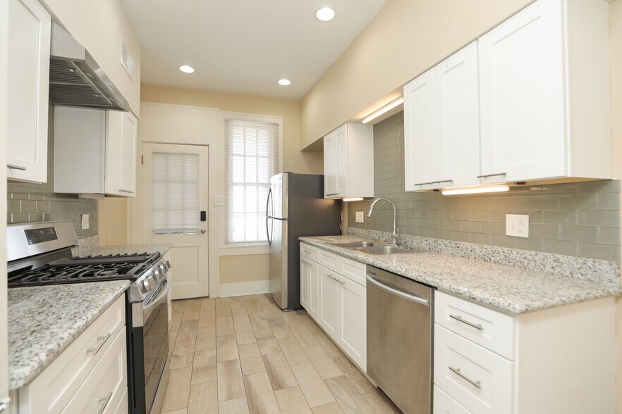 More Photos Of 717 Broadway St, Galveston Apartments For Sale