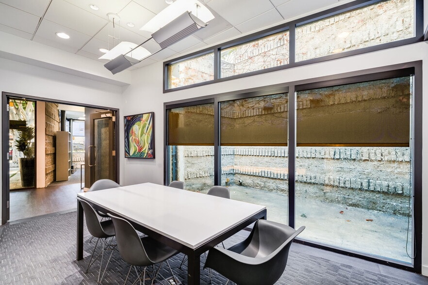 More Photos Of 385 2nd St, Laguna Beach Loft Creative Space For Sale