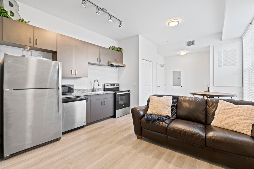 More Photos Of , Lakeland Multifamily For Sale