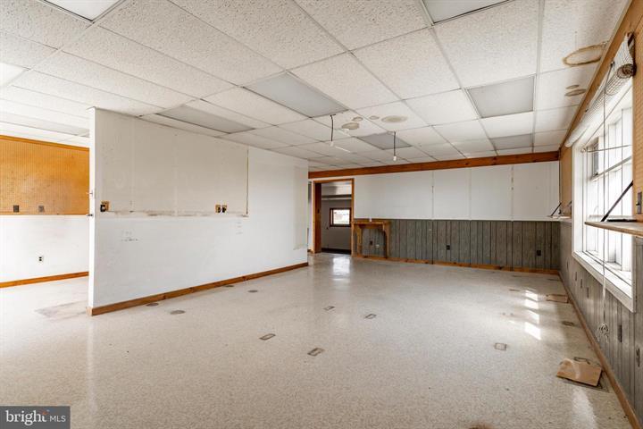 More Photos Of 915 N Hanover St, Elizabethtown Medical For Sale
