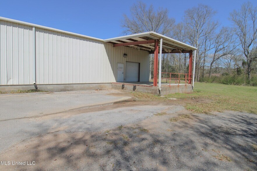 More Photos Of 76 E Frontage Rd, Lucedale Freestanding For Sale
