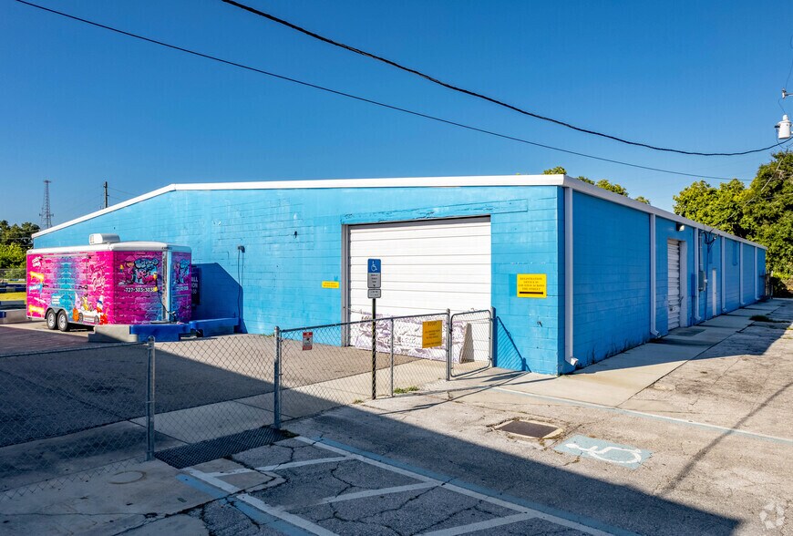More Photos Of 4680 34th St N, Saint Petersburg Warehouse For Sale