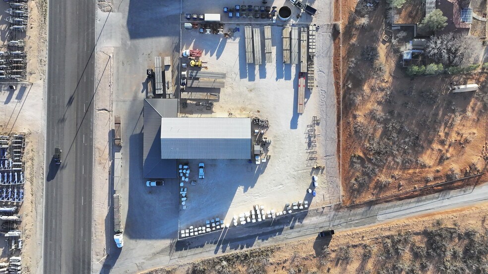 More Photos Of 9716 FM 307, Midland Warehouse For Lease