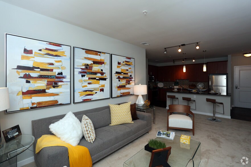 More Photos Of 101 N Wolfe St, Baltimore Apartments For Lease