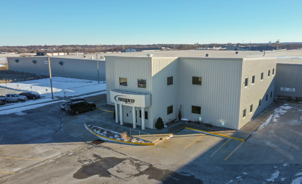 More Photos Of 501 W Sargent St, Beatrice Manufacturing For Sale