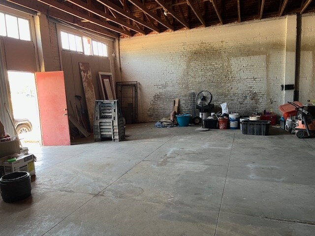 More Photos Of 219 N Bridge St, Brady Storefront For Sale