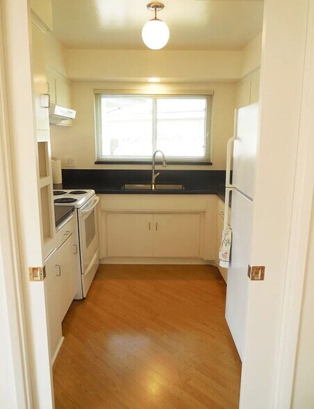 More Photos Of 5920 Encina Rd, Goleta Multifamily For Lease