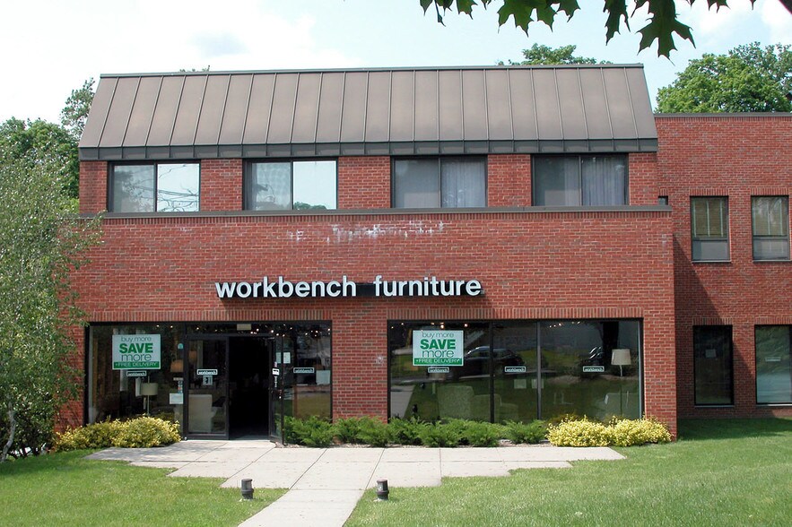 More Photos Of 159 W Putnam Ave, Greenwich General Retail For Sale