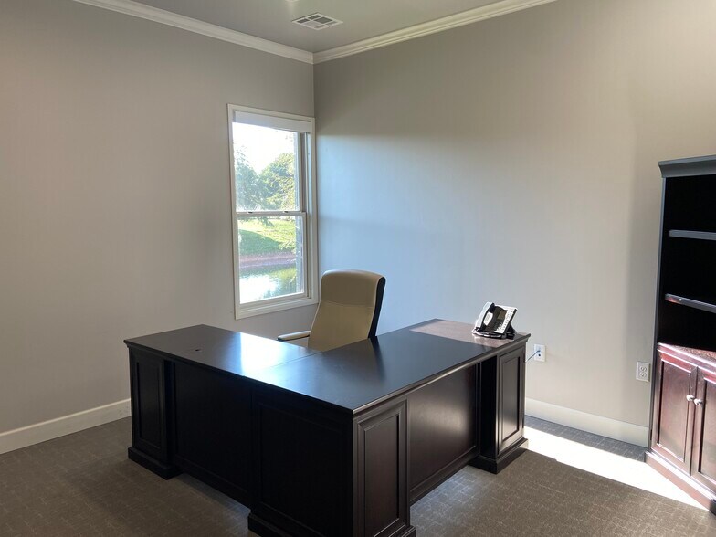 More Photos Of 16328 Muirfield Pl, Edmond Office For Lease